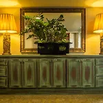 Olyver Hotel